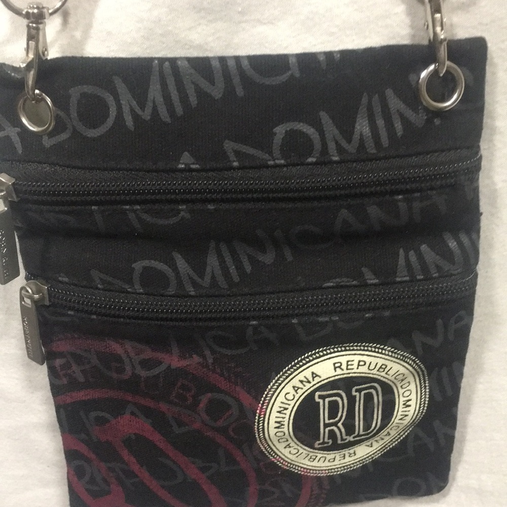 Cute & Functionality In This Little Crossbody - image 3